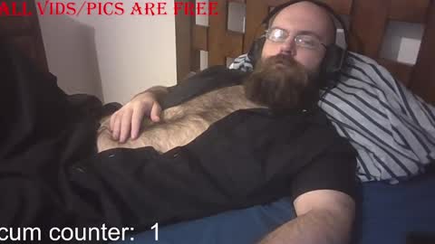 Snapshot of stealthytuna95 chatting on 09/13/25, 12:27 mike online show from 09/13/25, 12:27