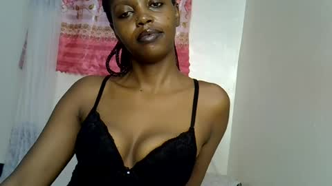 Snapshot of steamymummy254 chatting on 06/23/26, 11:47 Steamymummy online show from 06/23/26, 11:47