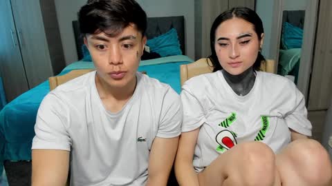 Snapshot of steban_and_kim chatting on 12/29/24, 07:53 steban and kim online show from 12/29/24, 07:53