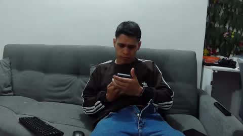 Snapshot of steban_jyj chatting on 10/29/25, 02:58 Katalleya and Steban online show from 10/29/25, 02:58