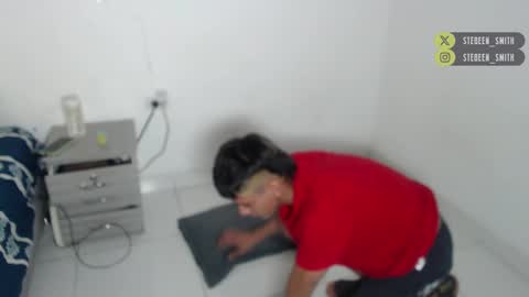 Snapshot of stebeen_smith chatting on 12/18/24, 02:53 stebeen smith online show from 12/18/24, 02:53