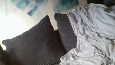 Mikee online show from 09/21/25, 07:54