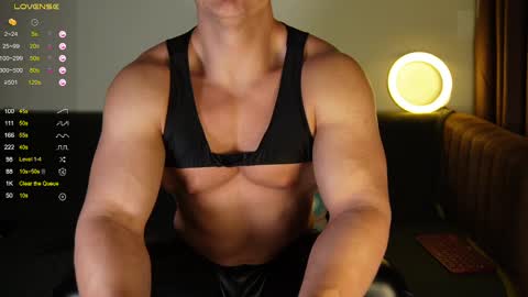 Snapshot of steevemuscle chatting on 02/09/25, 05:40 Steeve online show from 02/09/25, 05:40