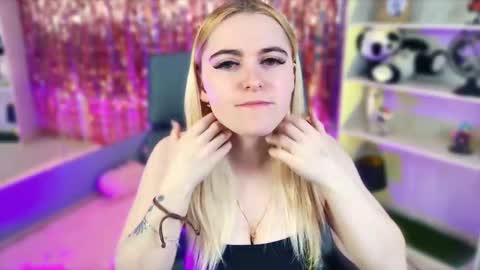 stef_nicks online show from 03/22/26, 09:02