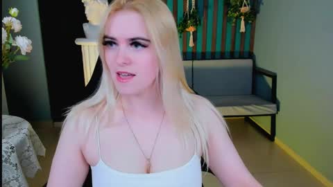 stef_nicks online show from 05/16/26, 09:06