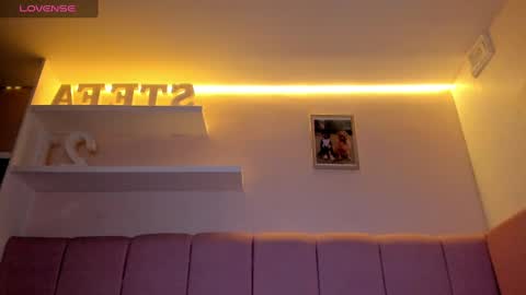 Stefa Gomez  online show from 03/02/25, 03:05