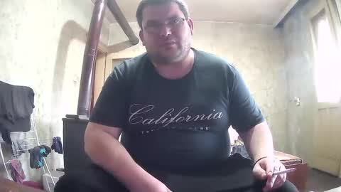 Snapshot of stefan90pt chatting on 03/27/26, 12:49 Stefan online show from 03/27/26, 12:49