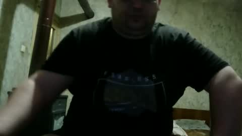 Snapshot of stefan90pt chatting on 04/05/26, 02:42 Stefan online show from 04/05/26, 02:42