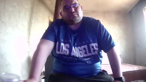 Snapshot of stefan90pt chatting on 05/14/26, 06:09 Stefan online show from 05/14/26, 06:09