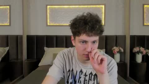 Esrefan online show from 02/27/26, 07:58