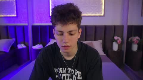 Snapshot of stefanbev chatting on 03/26/26, 07:52 Esrefan online show from 03/26/26, 07:52