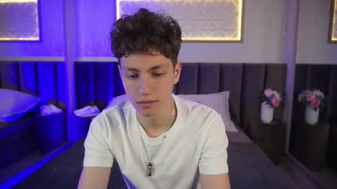 Snapshot of stefanbev chatting on 03/29/26, 07:58 Esrefan online show from 03/29/26, 07:58