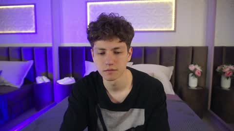 Snapshot of stefanbev chatting on 04/10/26, 07:29 Esrefan online show from 04/10/26, 07:29