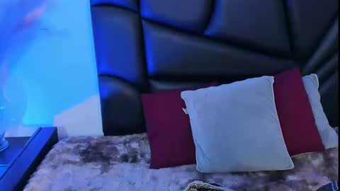 Snapshot of stefania_paz chatting on 10/01/25, 03:45 Stefania online show from 10/01/25, 03:45