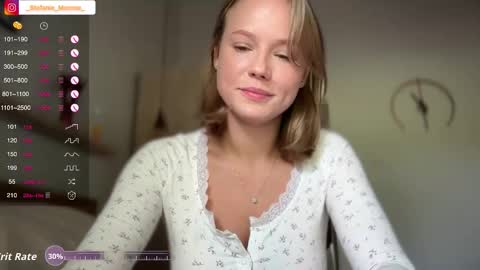 Stefanie online show from 12/18/25, 02:06