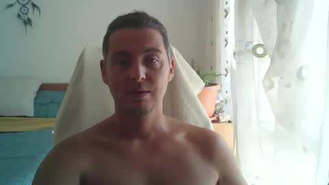 Snapshot of stefanikis chatting on 09/19/25, 08:27 Stefanos online show from 09/19/25, 08:27