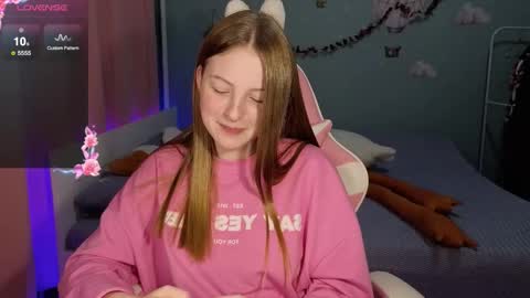 Snapshot of stefaniyaaa chatting on 09/26/25, 12:14 stefa online show from 09/26/25, 12:14