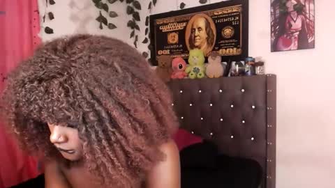 Snapshot of stefanny_2001 chatting on 09/22/25, 03:08 stefanny beautiful online show from 09/22/25, 03:08