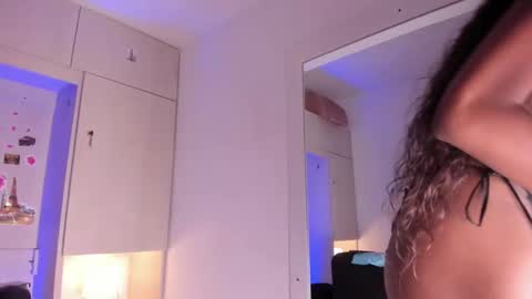 Snapshot of stefannyevans_ chatting on 11/03/25, 12:17 stefannyevans_ online show from 11/03/25, 12:17