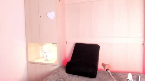 Snapshot of stefannyevans_ chatting on 04/29/26, 05:30 stefannyevans_ online show from 04/29/26, 05:30