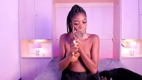 Snapshot of stefannyevans_ chatting on 06/02/26, 01:24 stefannyevans_ online show from 06/02/26, 01:24