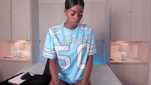 Snapshot of stefannyevans_ chatting on 06/16/26, 02:09 stefannyevans_ online show from 06/16/26, 02:09