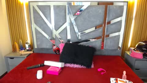 Snapshot of stefanvix202 chatting on 12/16/25, 05:12 Stefan online show from 12/16/25, 05:12