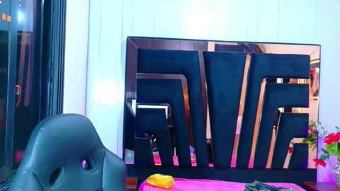 Snapshot of stefany_piink chatting on 03/26/26, 12:11 stefany piink online show from 03/26/26, 12:11