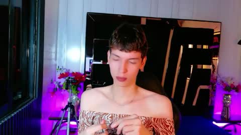 Snapshot of stefany_piink chatting on 04/18/26, 12:09 stefany piink online show from 04/18/26, 12:09