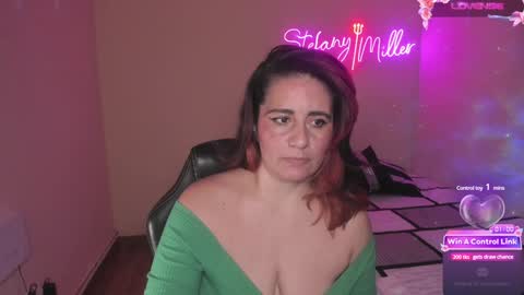 Snapshot of stefanyhotmilf chatting on 01/15/25, 07:26 stefany online show from 01/15/25, 07:26