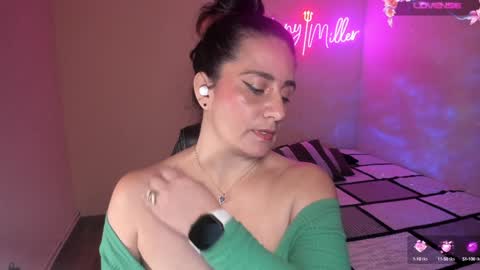 Snapshot of stefanyhotmilf chatting on 01/21/25, 01:22 stefany online show from 01/21/25, 01:22