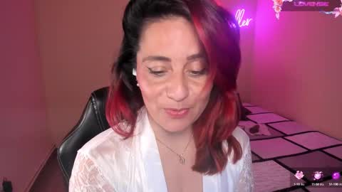 Snapshot of stefanyhotmilf chatting on 02/24/25, 12:26 stefany online show from 02/24/25, 12:26