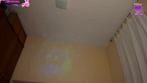 Snapshot of stefanyhotmilf chatting on 09/16/25, 04:46 stefany online show from 09/16/25, 04:46