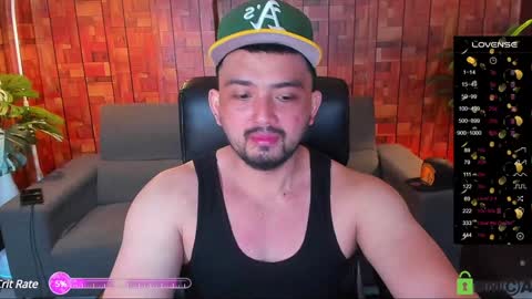 Snapshot of steffan_sebastian chatting on 01/08/25, 03:29 STEFFAN online show from 01/08/25, 03:29