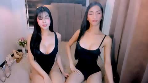 Snapshot of steffani_deluxe chatting on 03/27/26, 08:37 STEF online show from 03/27/26, 08:37