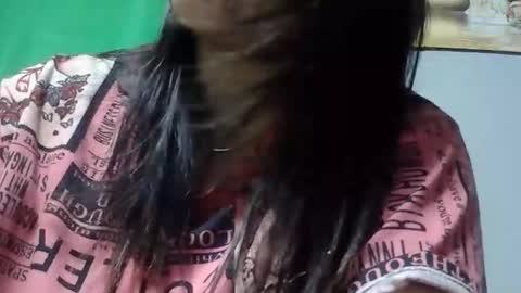 Snapshot of steffani_love chatting on 10/08/25, 03:31 steffani_love online show from 10/08/25, 03:31