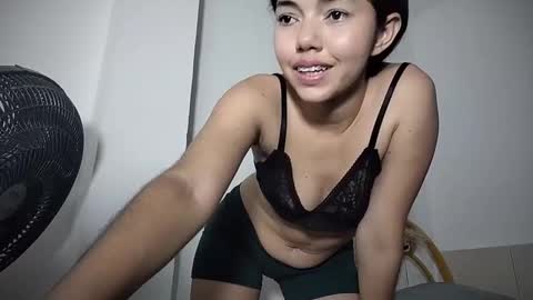 stefany online show from 02/05/25, 06:13