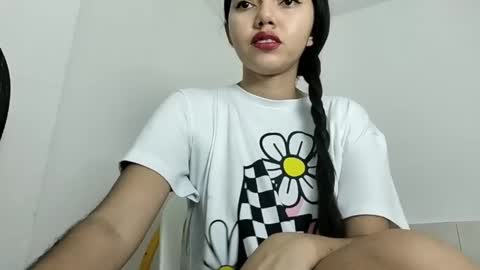 stefany online show from 02/10/25, 05:47