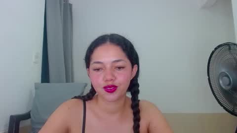 stefany online show from 09/25/25, 03:43
