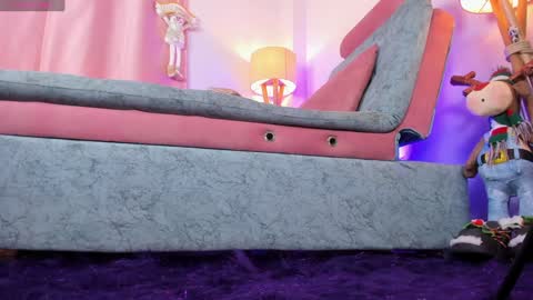 Snapshot of stefiqueen_11_ chatting on 12/18/24, 03:55 StefBri online show from 12/18/24, 03:55