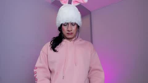 Snapshot of stefy_bratz chatting on 04/14/26, 05:02 Stefany Bratz online show from 04/14/26, 05:02