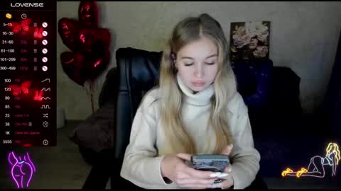 Snapshot of stella__cox chatting on 03/05/26, 05:42 Stella Cox online show from 03/05/26, 05:42