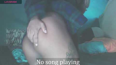 Snapshot of stella_clitella chatting on 10/17/25, 11:24 Stella Clitella online show from 10/17/25, 11:24