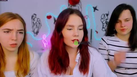 Snapshot of stella_flower chatting on 02/23/26, 12:57 stella_flower online show from 02/23/26, 12:57