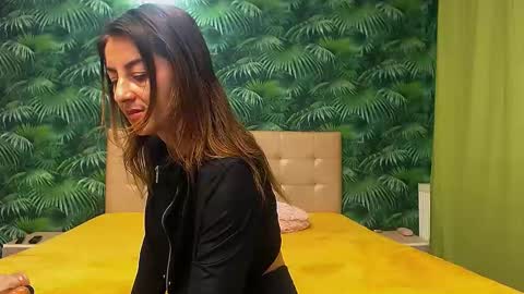 Stella John online show from 12/06/24, 09:21