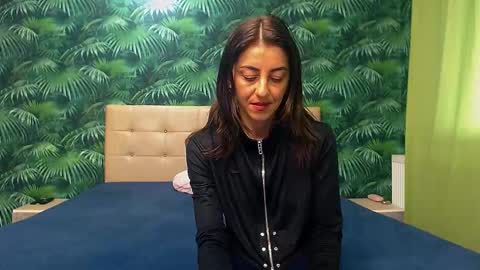 Stella John online show from 02/13/25, 07:45