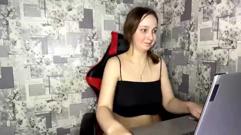 Snapshot of stella_leex chatting on 03/04/25, 10:16 Stella online show from 03/04/25, 10:16