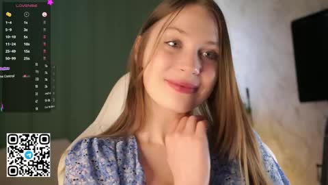 Snapshot of stella_of_steel chatting on 04/19/26, 08:13 Stella online show from 04/19/26, 08:13
