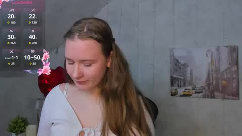 Snapshot of stella_soul chatting on 03/20/26, 01:32 Stella online show from 03/20/26, 01:32