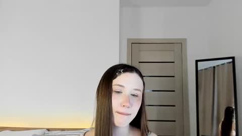 Snapshot of stella_sunny chatting on 03/11/26, 01:22 stella_sunny online show from 03/11/26, 01:22